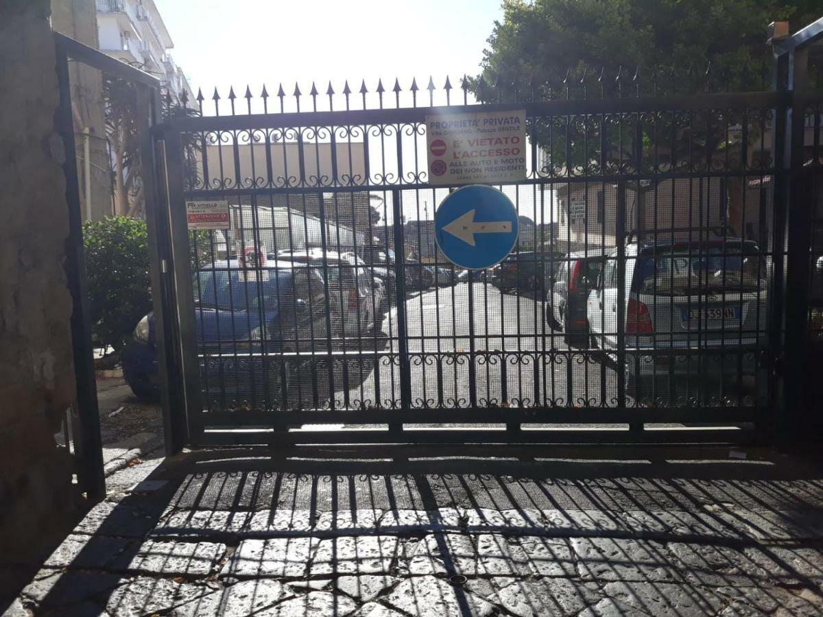 Vomero House With Free Parking 410 Cm Наполи Екстериор снимка